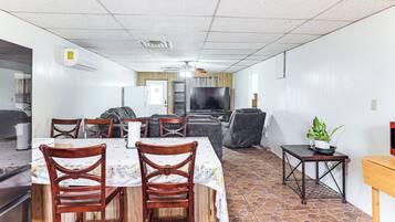 Rumah (2 Bedrooms) | Interior