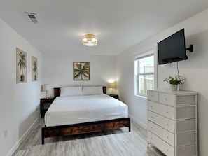 6 chambres, fer et planche à repasser, Wi-Fi, draps fournis
