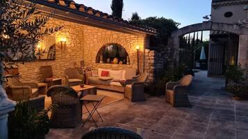 Villa | 5 bedrooms, Internet