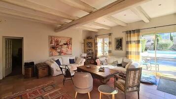 5 bedrooms, Internet