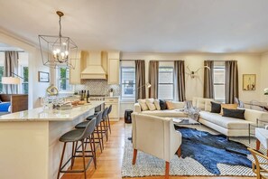 TV, offices - Modern Boston Condo | near T (Boston)