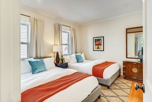 5 多间卧室、熨斗/熨衣板、旅行婴儿床、WiFi