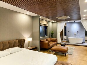 6 bedrooms, WiFi