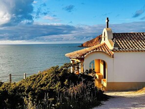 Exterior - Romantic Chalet Villa, Quinta Boa Vida (Alcobaça)