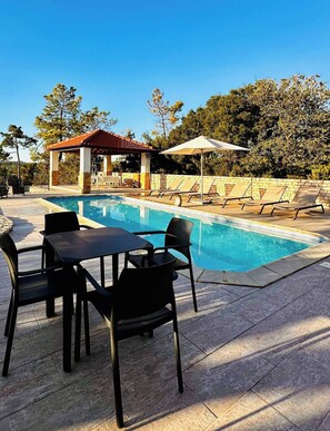 Pool - Romantic Chalet Villa, Quinta Boa Vida (Alcobaça)