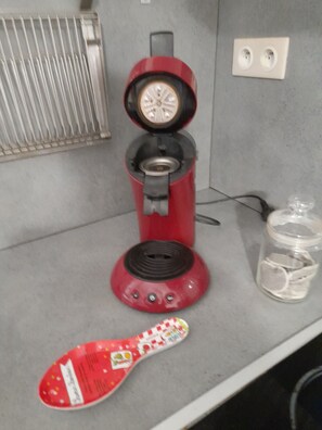 Kaffee und/oder Kaffeemaschine