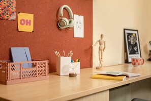 Single Room, Non Smoking | Blackout drapes, free WiFi - Belgrave View (Birmingham)