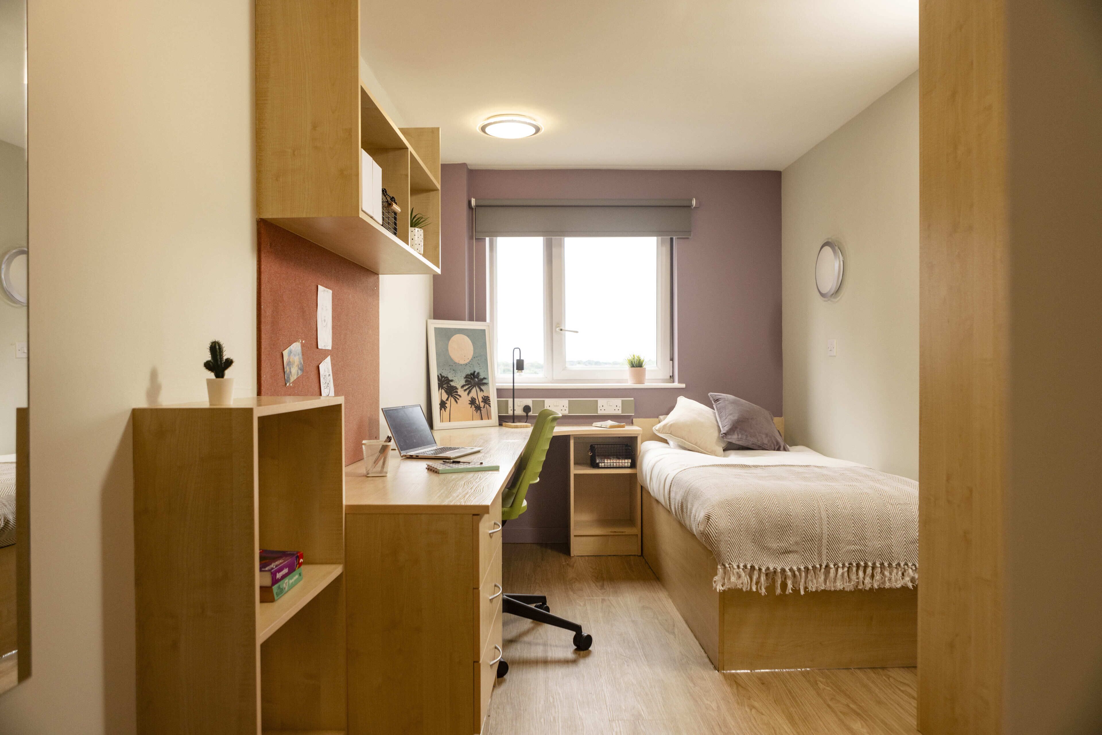 Single Room, Non Smoking | Blackout drapes, WiFi (free)