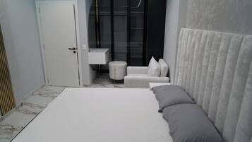2 Schlafzimmer, Bügeleisen/Bügelbrett, WLAN
