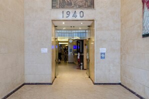 Familjelägenhet - flera sovrum (Central Apartment Piazza Dante Genova) | Lobby