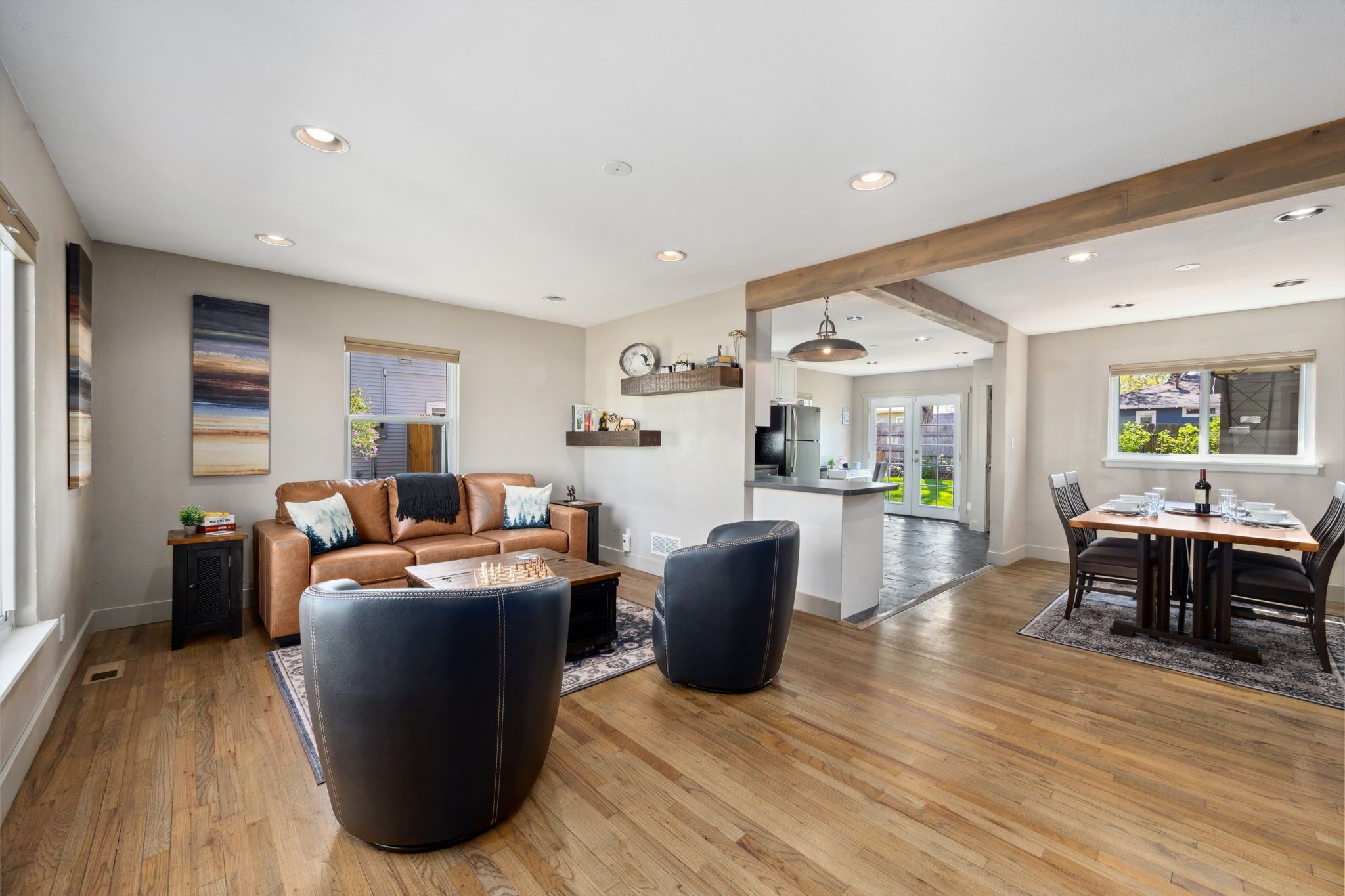 House, 1 King Bed with Sofa bed, Patio, Garden View (401 Stover Street) | Living area | 60-inch flat-screen TV with digital channels, fireplace