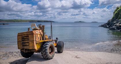 Aberdaron-Lodge | Cosy Lodge with Sea Views, Sleeps 6