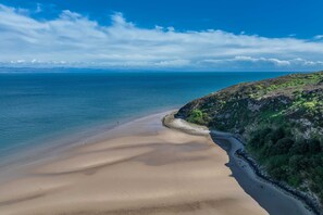 Beach - Bryn-Chwilog | Traditional Welsh Stone Cottage On The Llyn Peninsula (Nr Aberdaron)