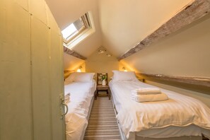 2 Schlafzimmer, Reisekinderbett, WLAN, Bettwäsche