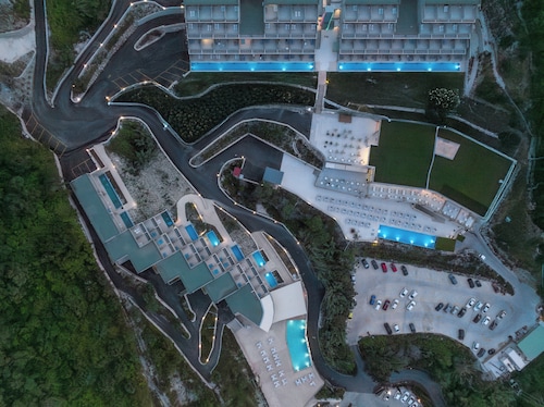 Mythos Panorama - 仅限成人