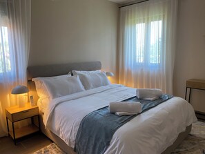 4 多间卧室、熨斗/熨衣板、WiFi、床单