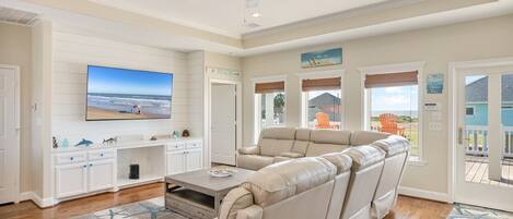 House, 3 Bedrooms | Living area | Smart TV, streaming services