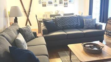 Townhome, 2 Bedrooms | Living area | Streaming services