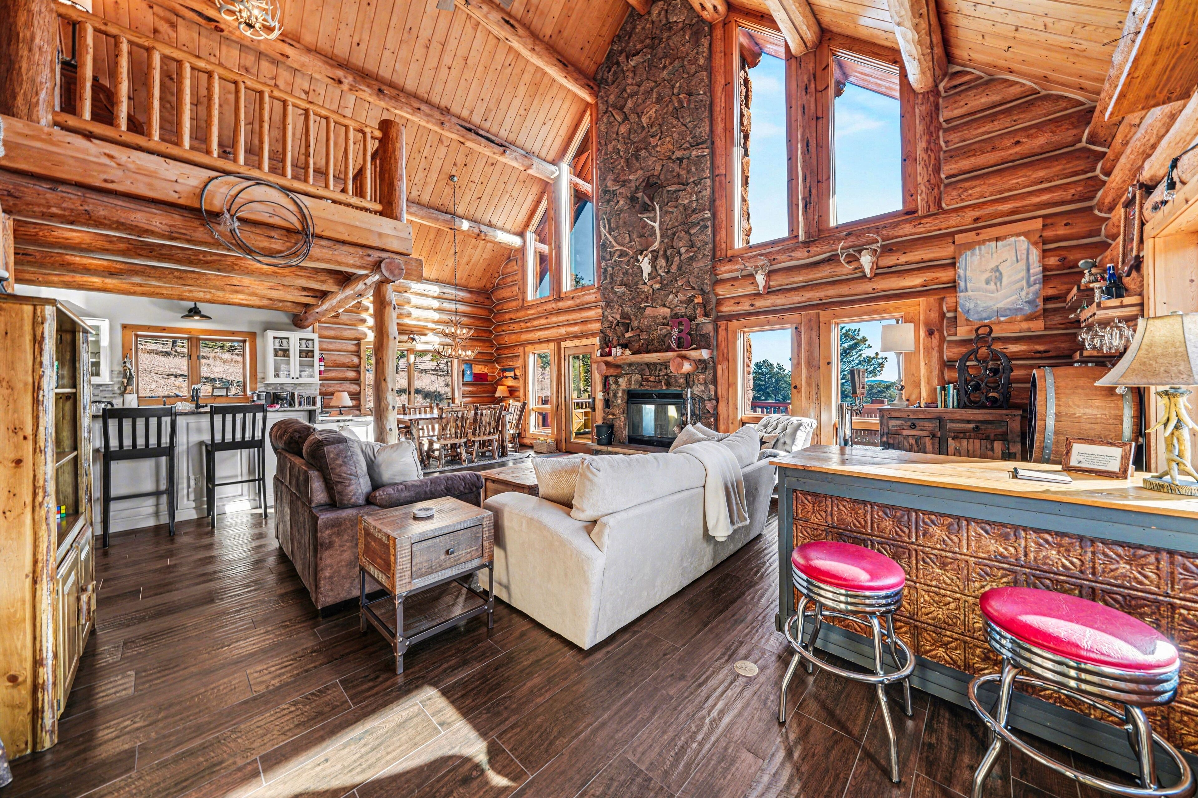 Cabin, 3 Bedrooms | Living area