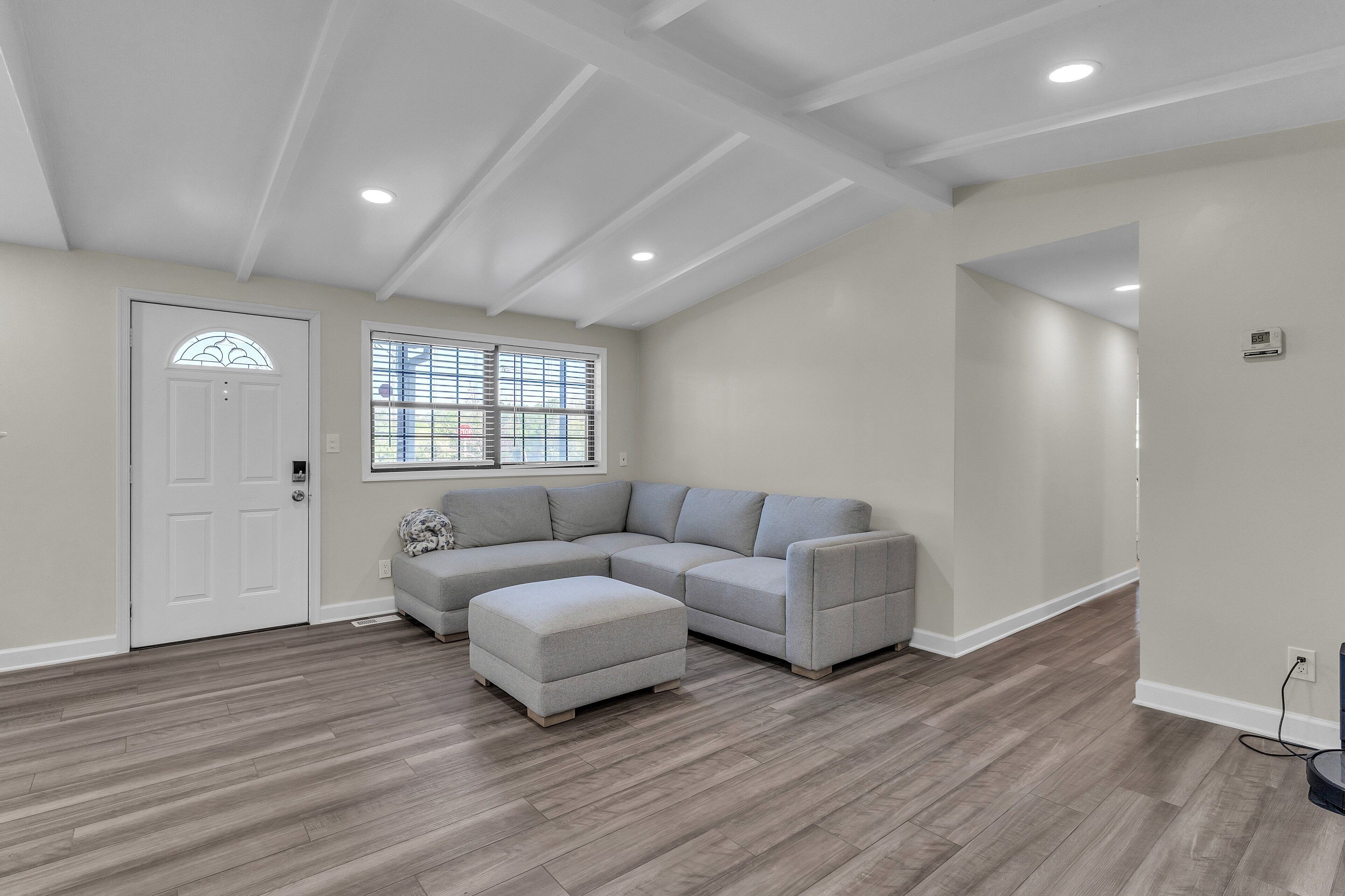 House, 4 Bedrooms | Living area | Smart TV, streaming services