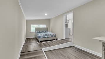 House, 4 Bedrooms | 4 bedrooms, laptop workspace, free WiFi