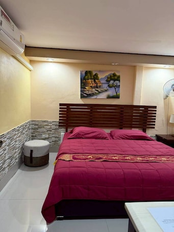 Wifi gratis y ropa de cama . The Windsor Boutique Resort