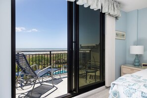 3 bedrooms, iron/ironing board, internet, bed sheets