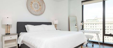 2 habitaciones, tabla de planchar con plancha, cuna de viaje y wifi