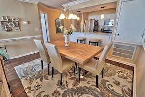 Dining - Oceanfront 3BR Family Condo with Pool and Views (North Myrtle Beach)