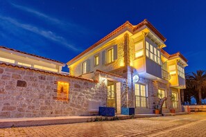 Standard Twin Room, Balcony, City View | Street view - Bella pietra otel (Cesme)