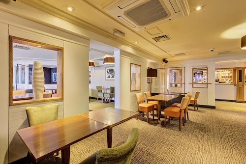 Premier Inn London Putney Bridge