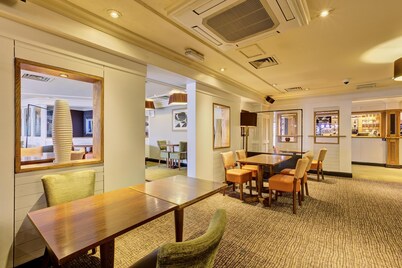 Premier Inn London Putney Bridge