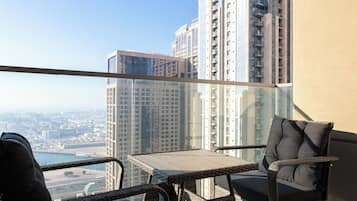 Premium Apartment, 2 Bedrooms, Canal View | Balcony