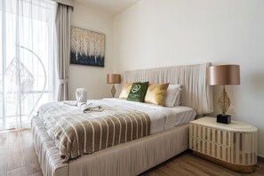 2 bedrooms, individually decorated, individually furnished - SIMPLY COMFORT Luxury 2Br Apt with Stunning Views Amna Tower (Dubai)