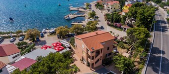 Coastal Apartment in Sibenik-brodarica