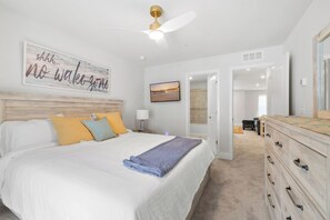 3 bedrooms, internet, bed sheets