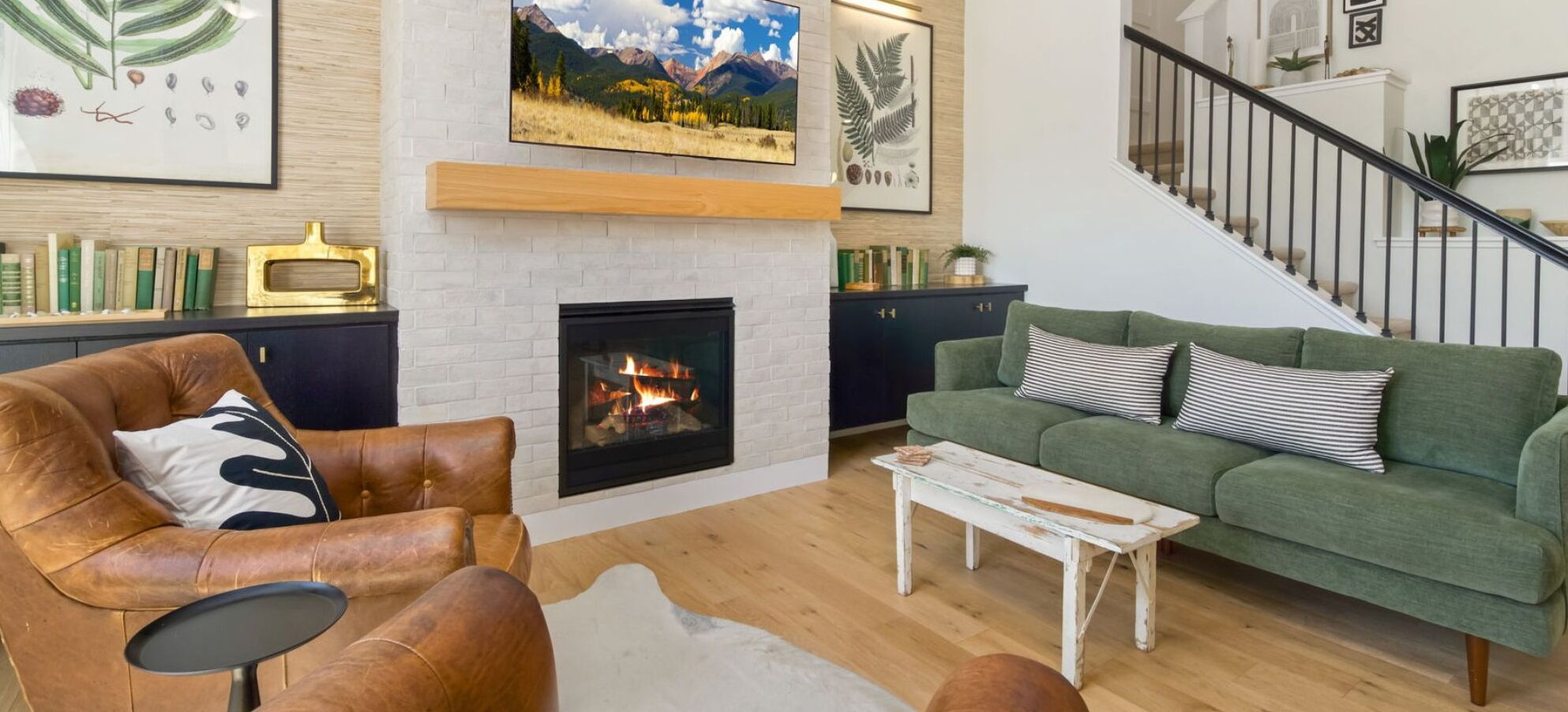 Smart-TV, peis, bordtennis og bøker