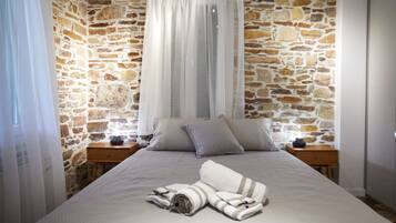 2 Schlafzimmer, Schreibtisch, Bügeleisen/Bügelbrett, WLAN