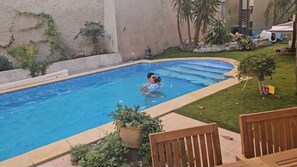 Pool - Exceptional house in the center of Narbonne with garden and pool (Narbonne)