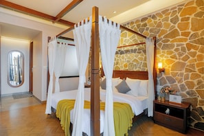 Luxury Cottage, Balcony, Mountain View - Shilayvas Cottages - Centrally Air Conditioned (Shimla)