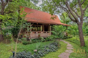 Exterior - Luxury retreat resort in Natural Harmony in Pemuteran! (bali)