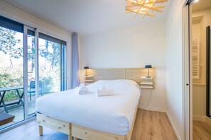 5 bedrooms, iron/ironing board, free WiFi, bed sheets