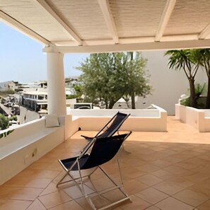 高級客房, 海景 | 客房內保險箱、書桌、免費無線上網