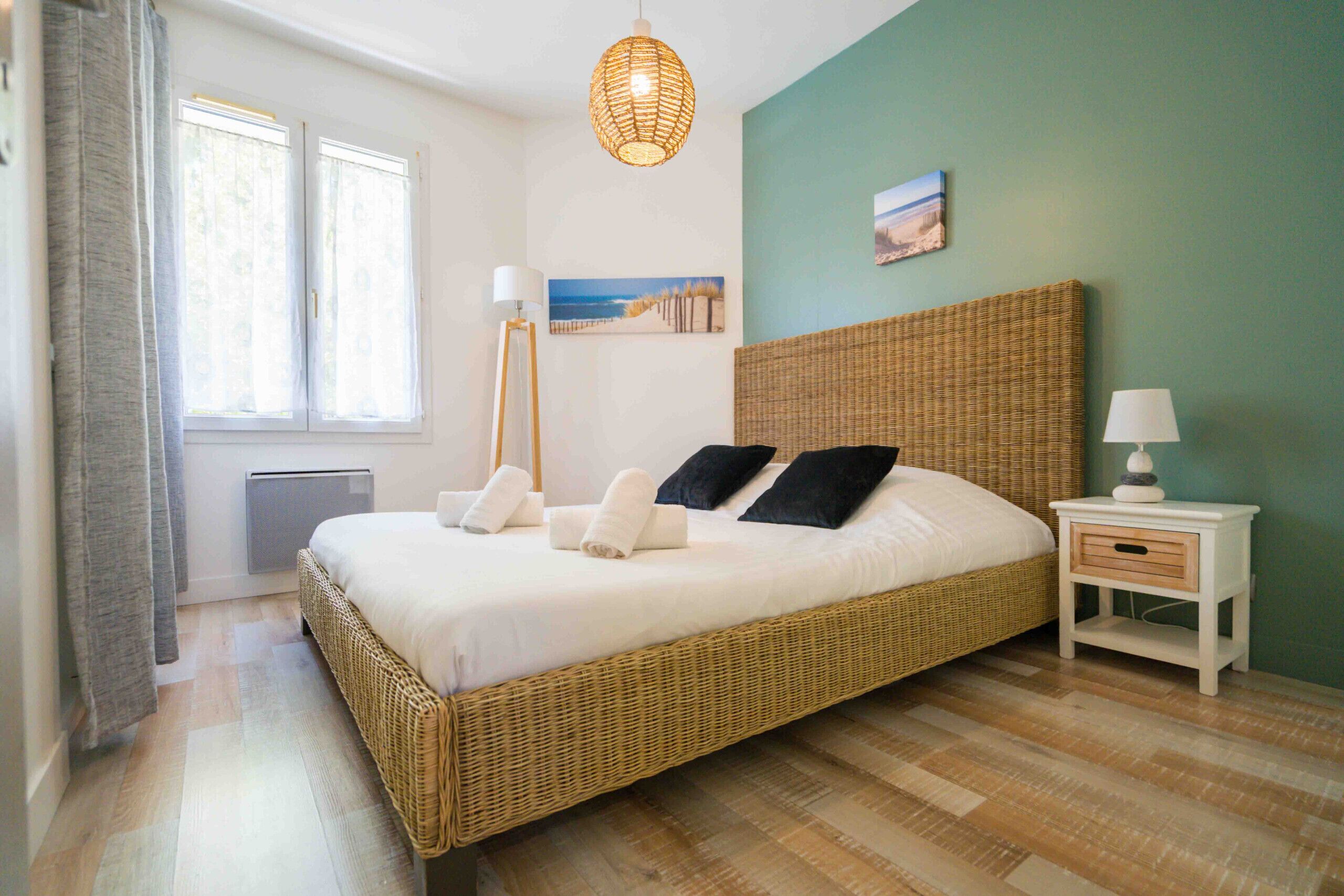 3 bedrooms, iron/ironing board, free WiFi, bed sheets