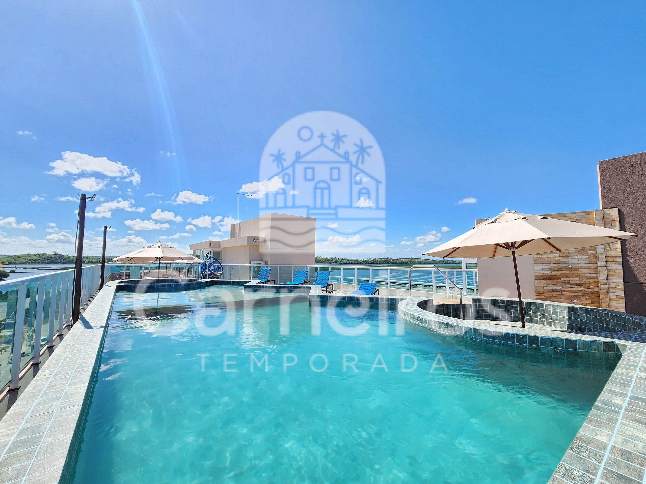 Studio | Pool