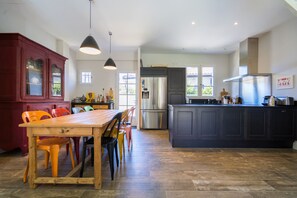 Dining - Villa Familiale avec Piscine, Plage à pied (Pyla-sur-Mer)