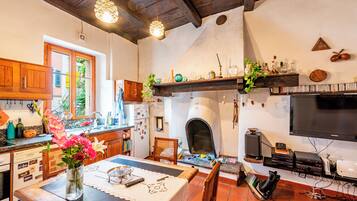 Standard House, Multiple Bedrooms, Mountainside (Antica Torre) | Private kitchen | Fridge, oven, stovetop, dishwasher