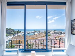 Interior - Urbanizacion Cabopino (Marbella)