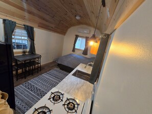 1 chambre, draps fournis