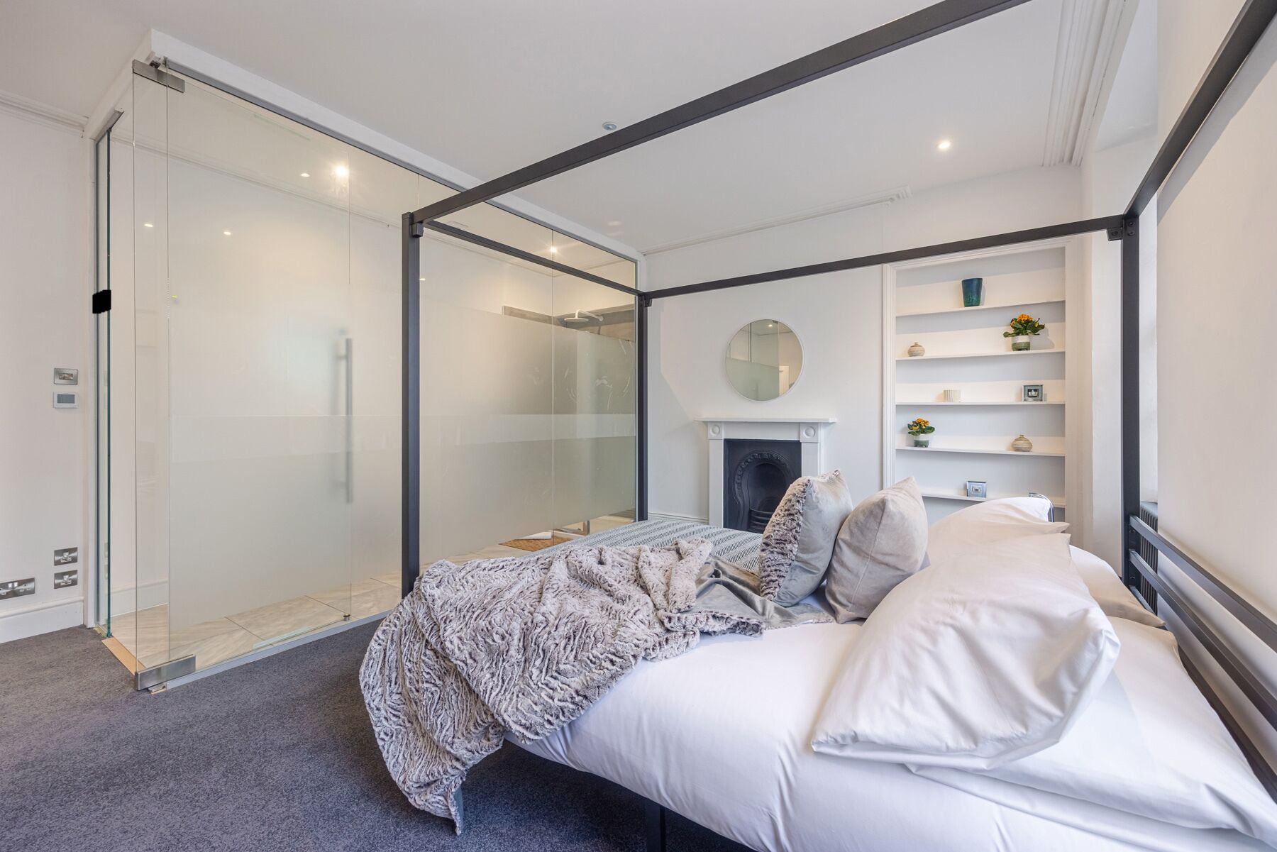 4 bedrooms, individually decorated, individually furnished, free WiFi